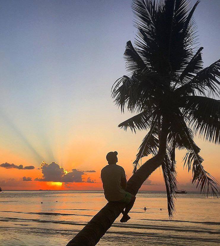 Male vs Female Solo Travel MyLifesAMovie.com