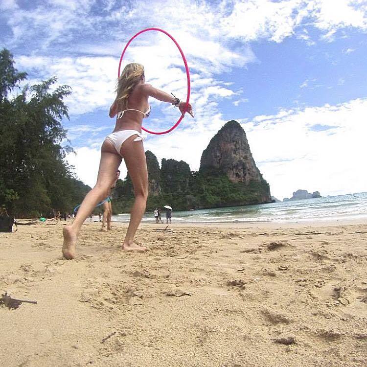 Male vs Female Solo Travel MyLifesAMovie.com