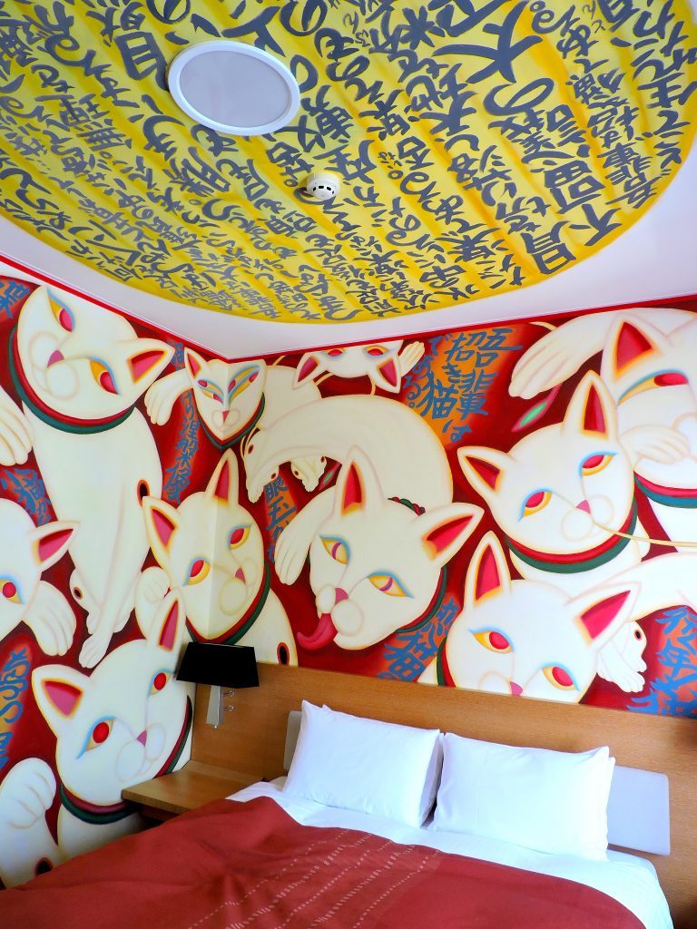 Park Hotel Tokyo lucky cat