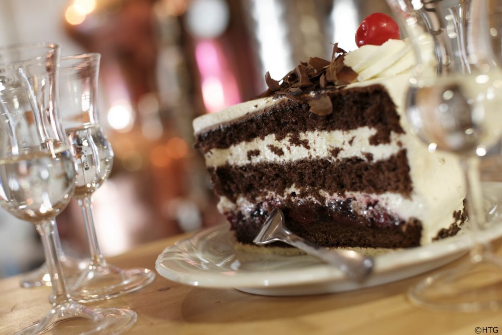 germany_black-forest-cake_-htg
