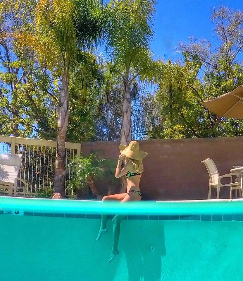 Hampton Inn pool mylifesamovie.com