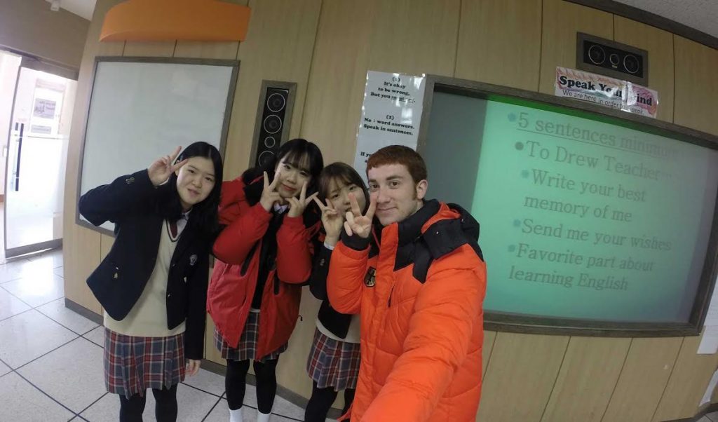 pros and cons of teaching english abroad mylifesamovie.com