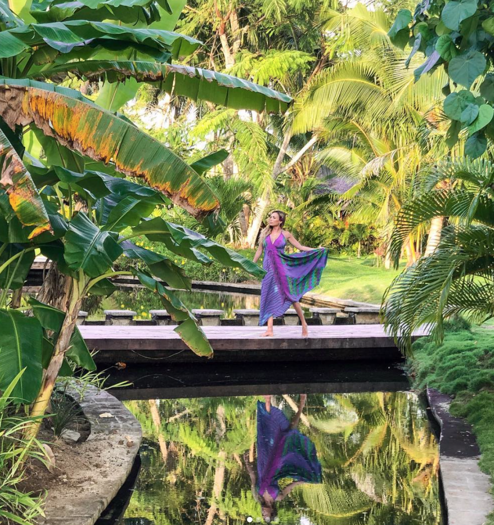 How to have free accomodation while traveling