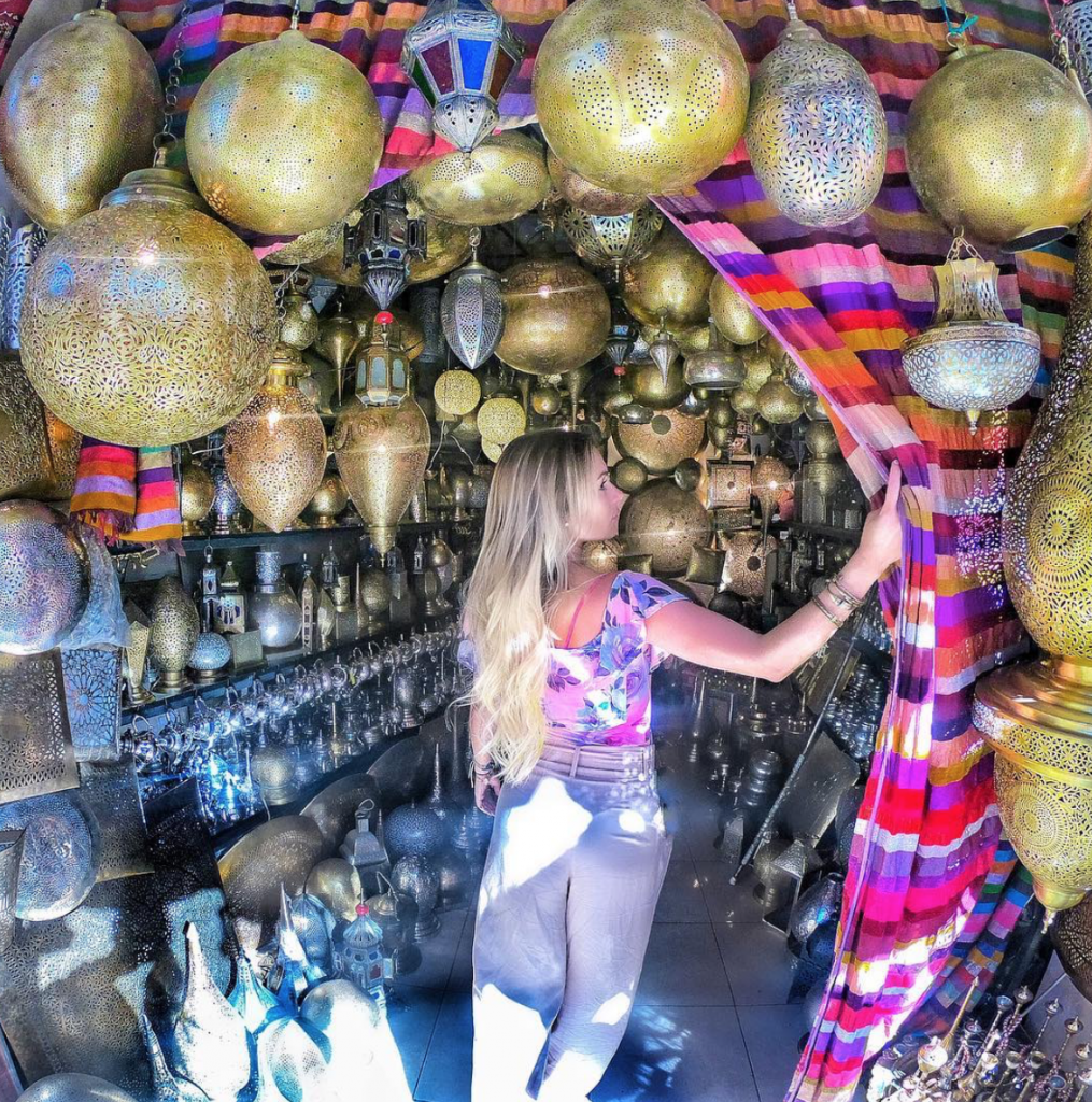 How to have free accomodation while traveling - do a work exchange!