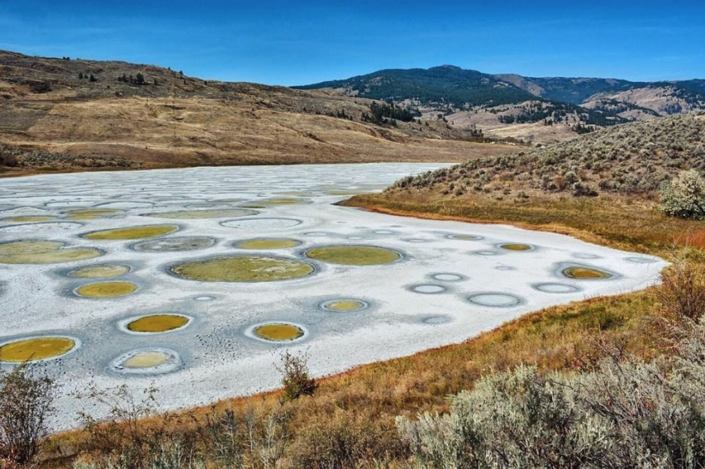 13 Stunning Natural Phenomenons That You Don’t Know About - Spotted Lake