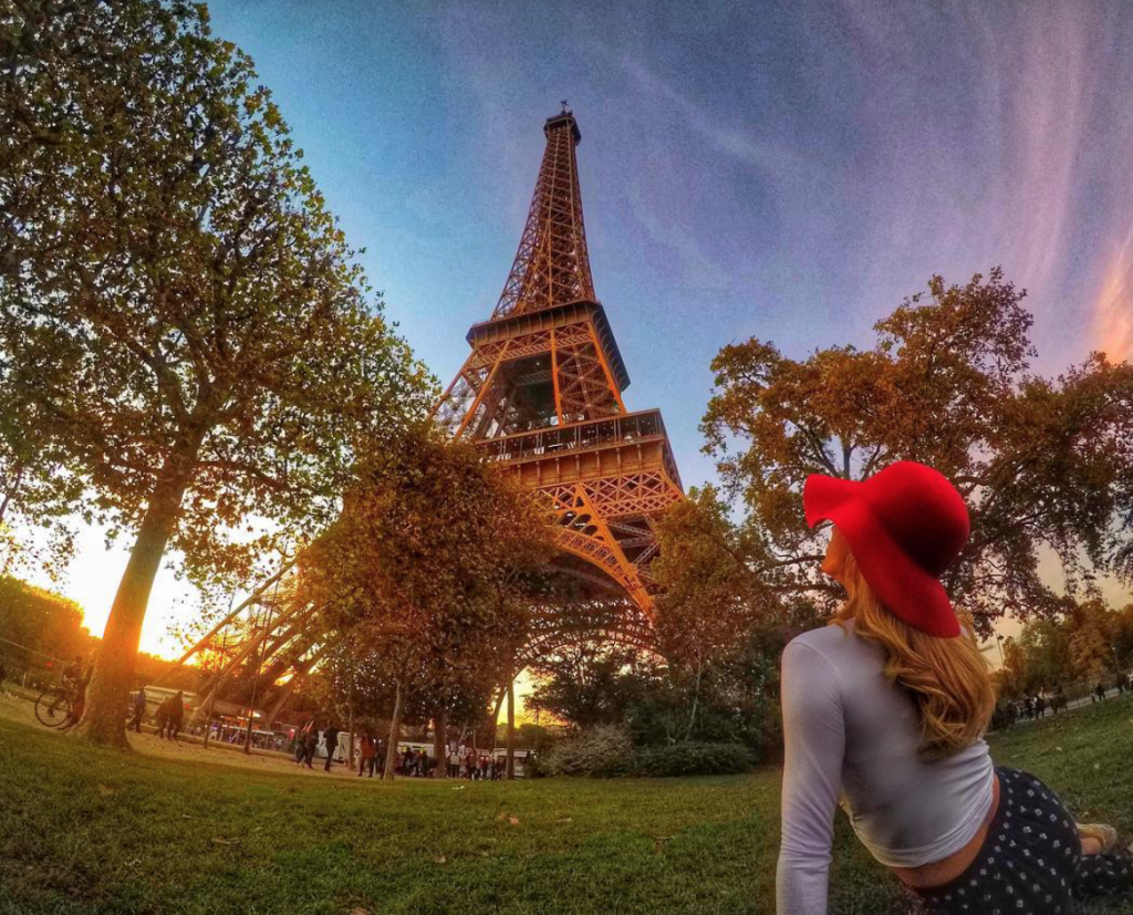 How To Balance Travel And A Relationship - sharing information is caring