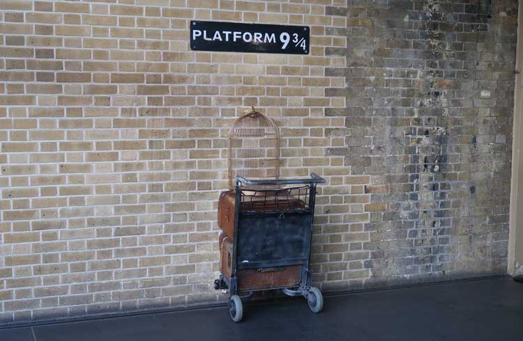 platform nine and three quarters harry potter london