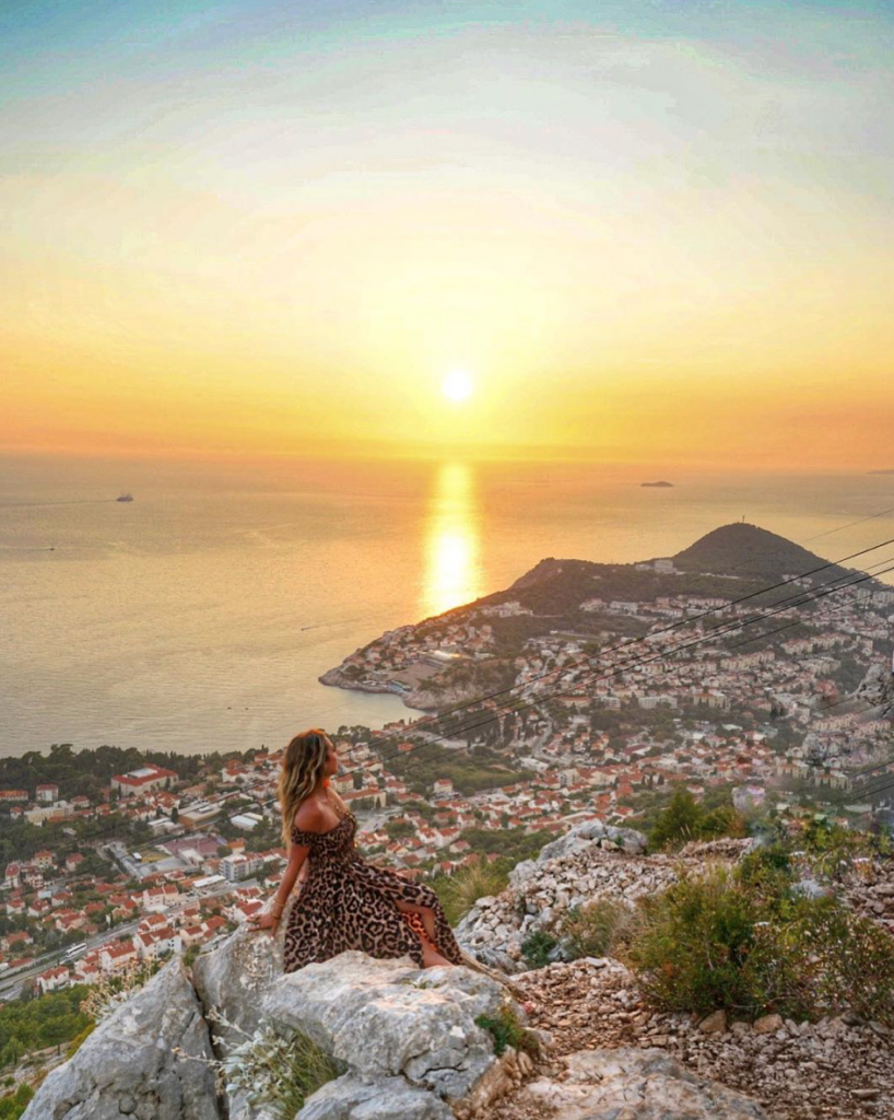 MYLIFESAMOVIE.COM - Take some time to wind down if you want to sleep well at night