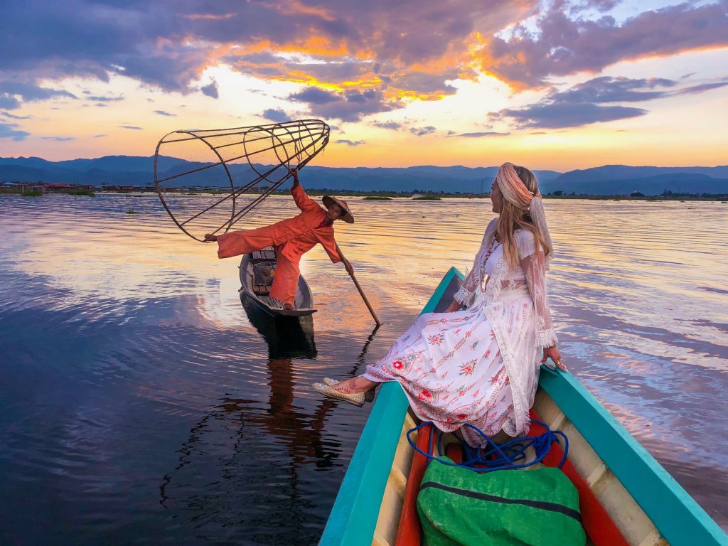 local tour in myanmar with tourradar
