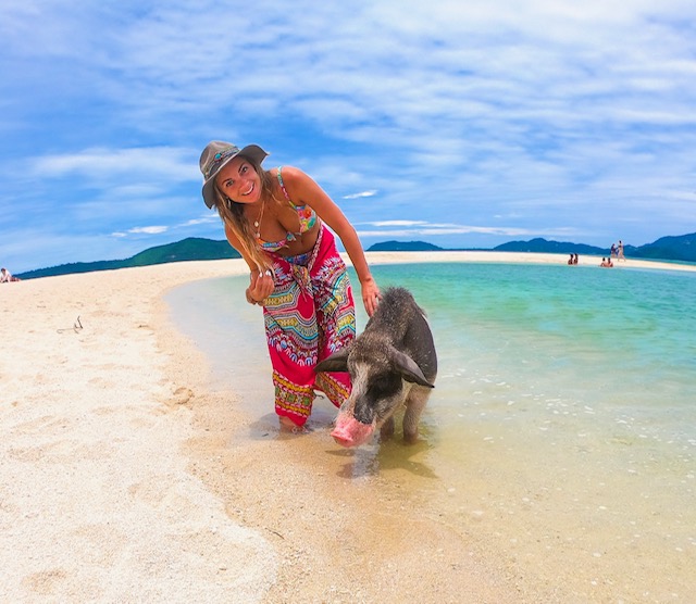 Koh Mundson pig beach koh tao