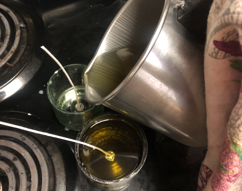 how to make holiday candles