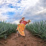solo travel couple in mexico