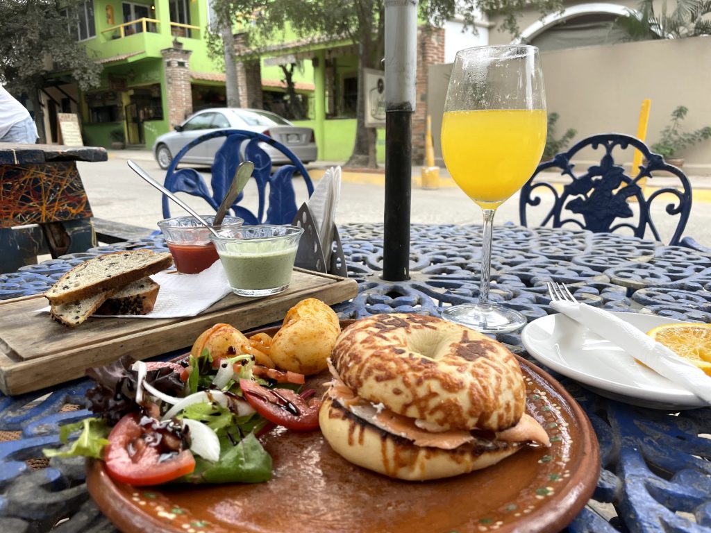 arte cafe brunch best restaurants in sayulita