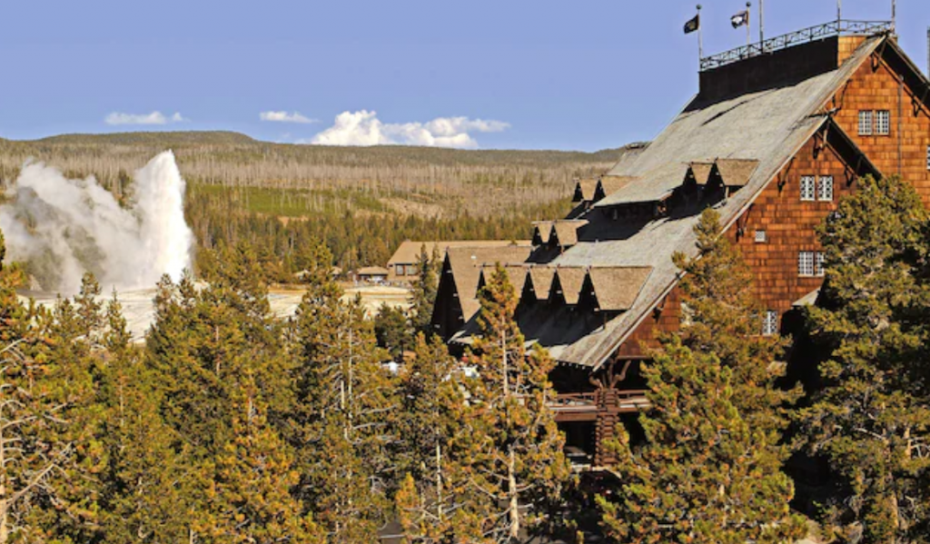where to stay in yellowstone national park