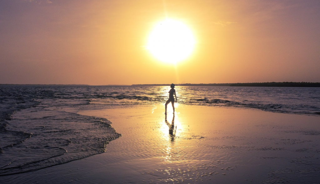 where is el salvador