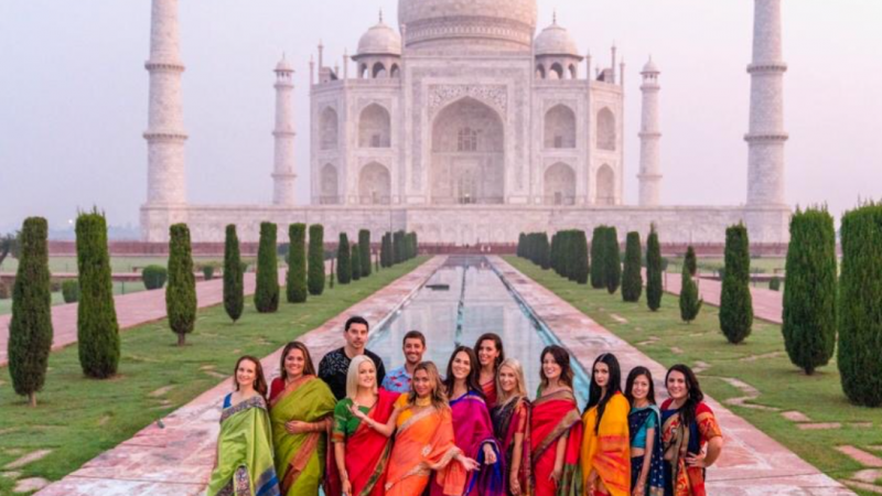 india taj mahal influencer-hosted group trips