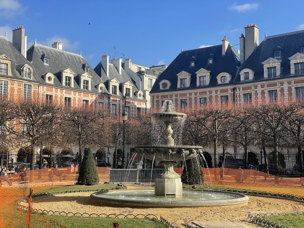 place de vosges paris