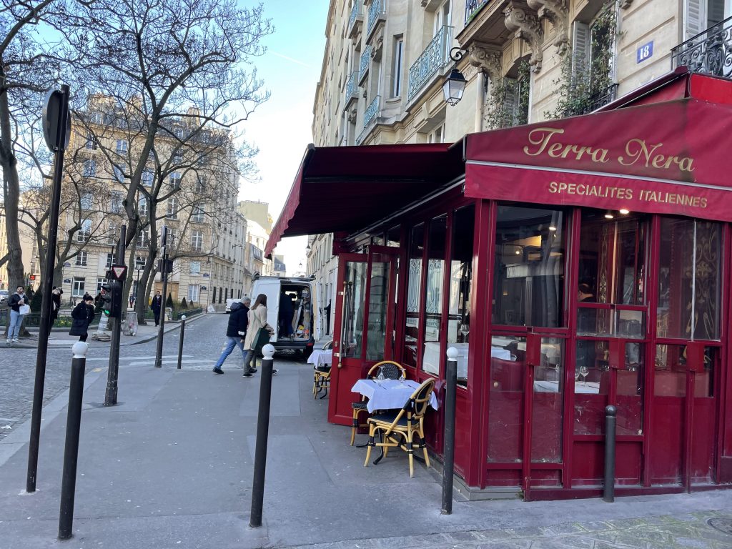 emily in paris filming locations
