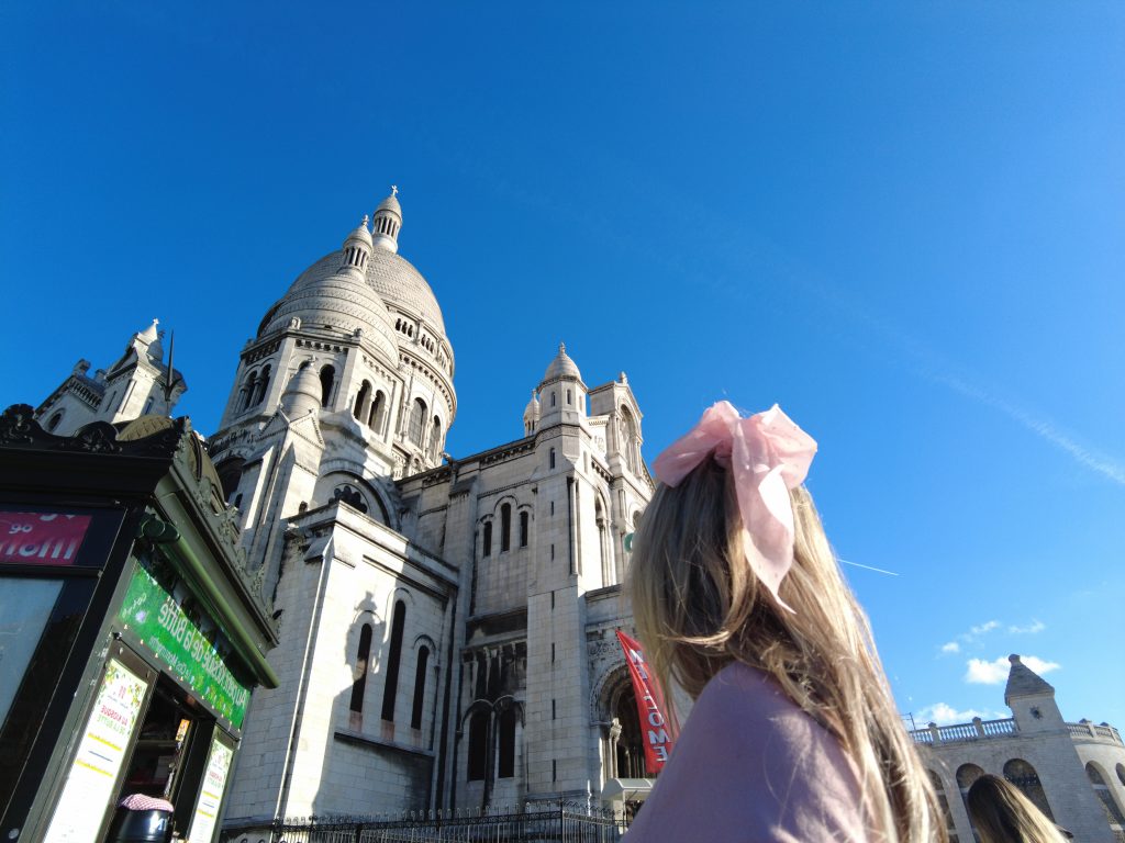 montmartre free things to do in paris