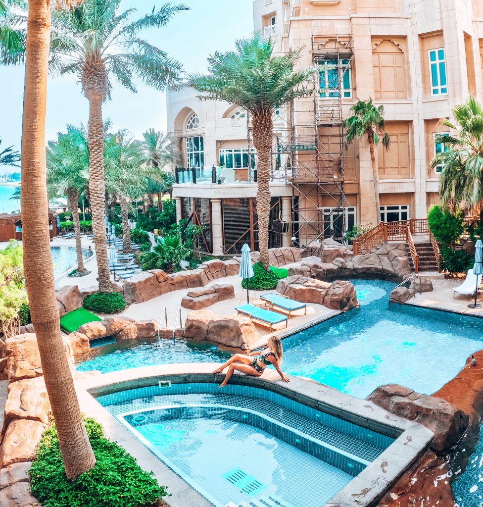 long layover in qatar staycation guide four seasons doha