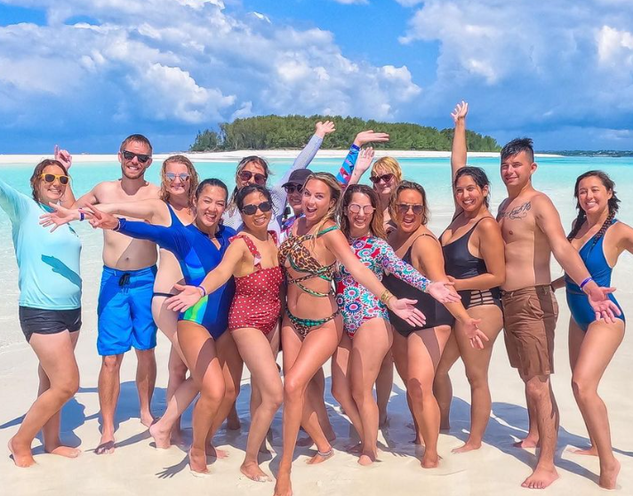 how to make friends when you move out of the US to live abroad