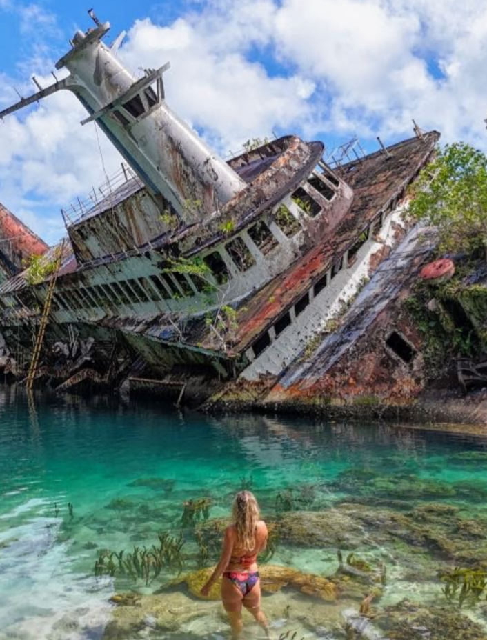 m.s. world discoverer shipwreck roderick's bay solomon islands
