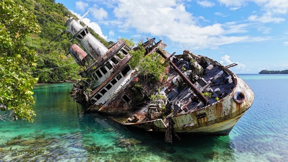 m.s world discoverer shipwreck honiara roderick's bay solomon islands
