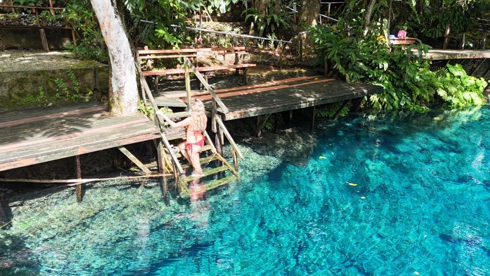 Jackie's Blue Hole in Espiritu Santo 