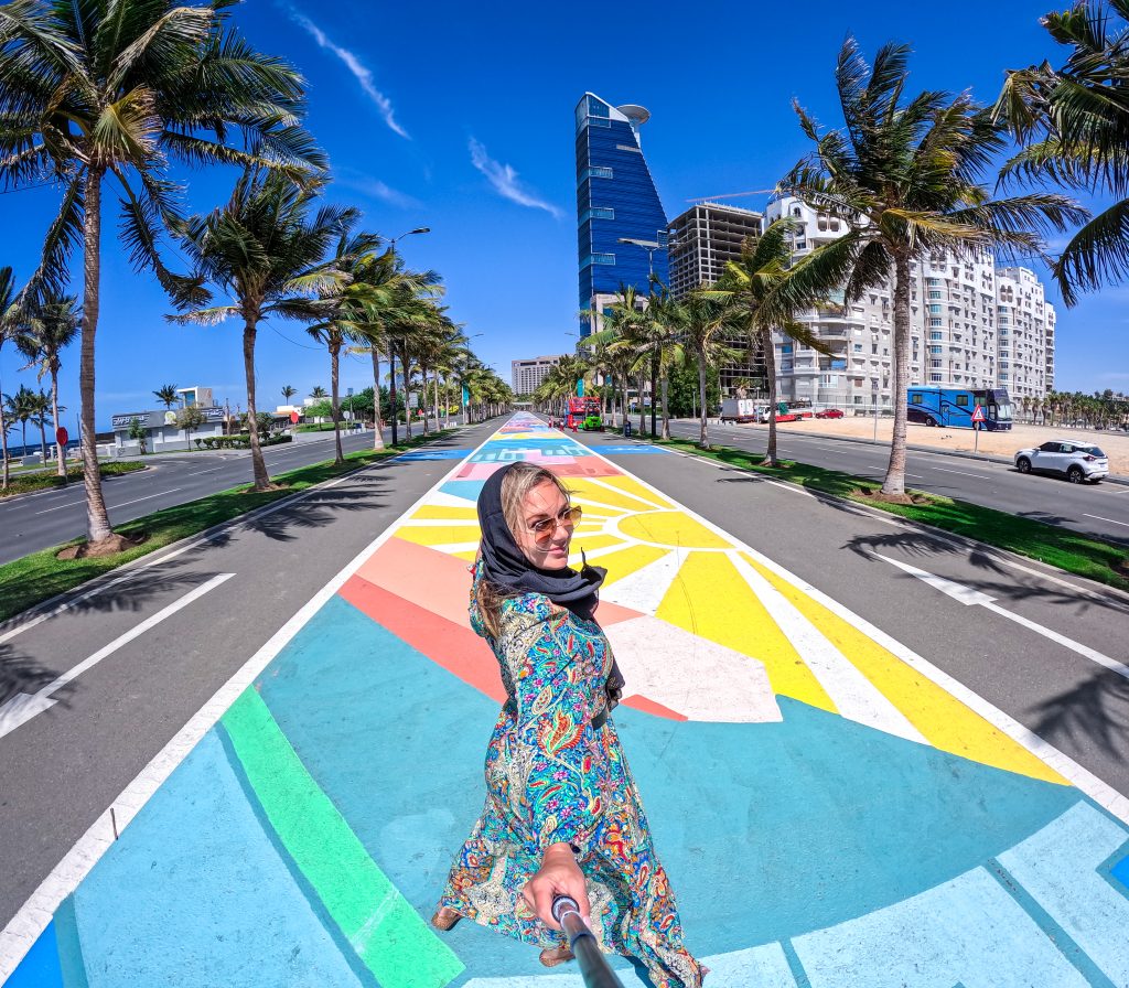 solo female travel in Saudi Arabia during Ramadan in Jeddah by Alyssa Ramos mylifesamovie.com