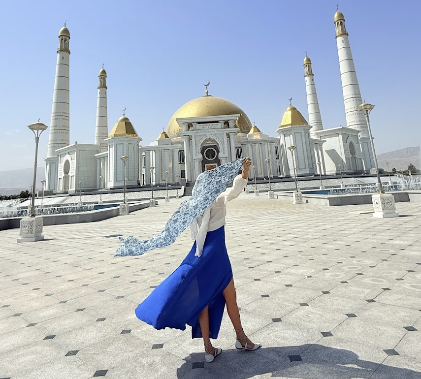 Ashgabat Turkmenistan Mosque