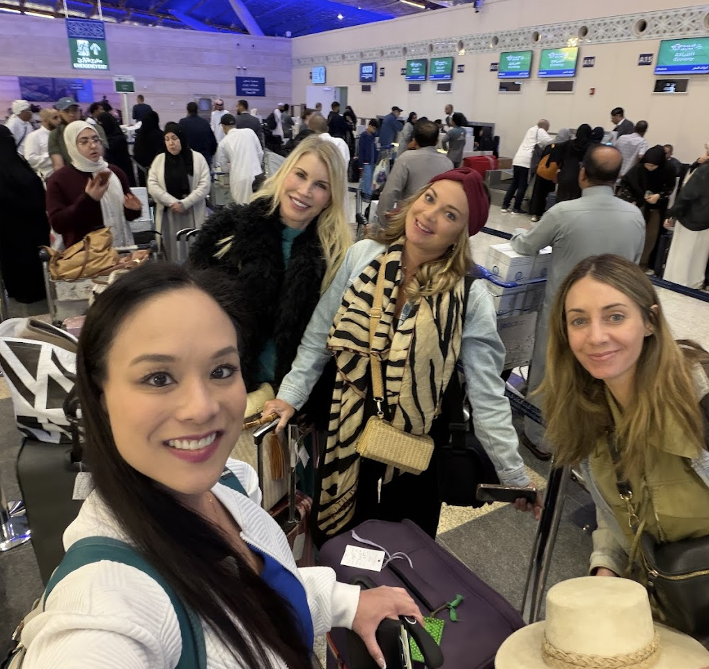 All smiles before the flight to Kuwait - Alyssa Ramos @mylifesatravelmovie